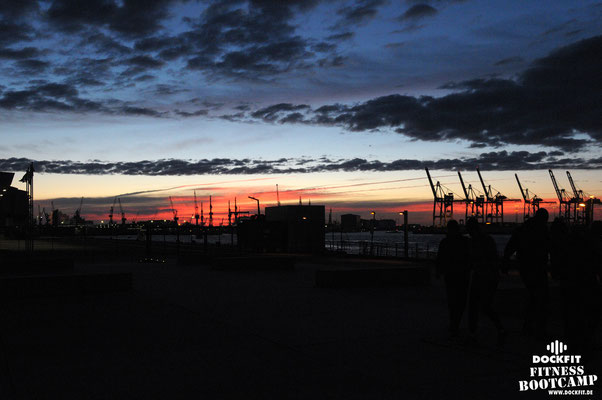 Bootcamp Hamburg Dockfit Outdoor Training Altona Team Dockland