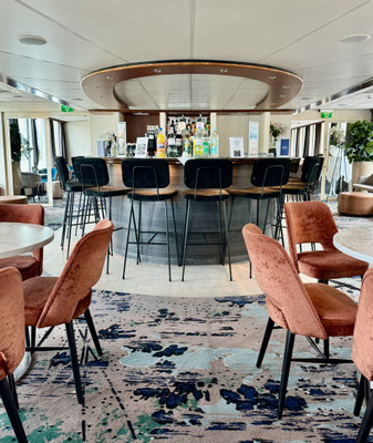 Bar der SEINE COMTESSE