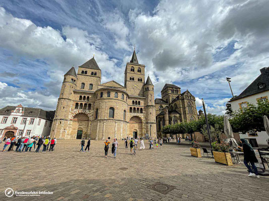Trierer Domplatz