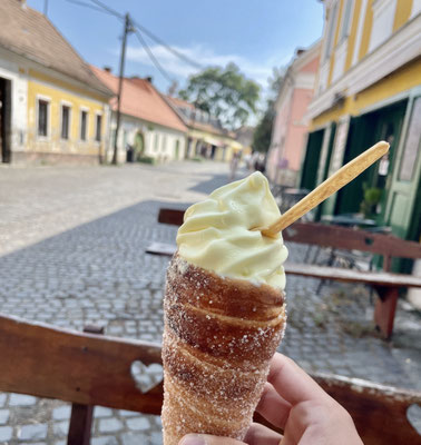 Ein Baumkuchen musste auch sein - bei dem Wetter natürlich mit Eis