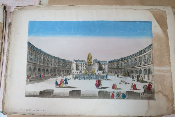 Paris, Place des Victoires / Abbeville, Musée Boucher-de-Perthes