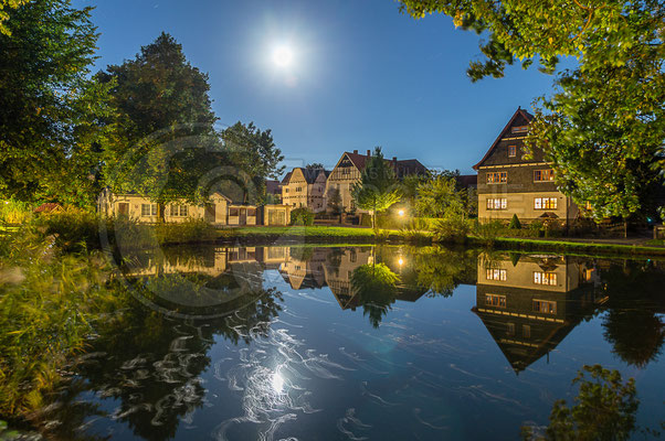 Hönbacher Teich im Mondlicht