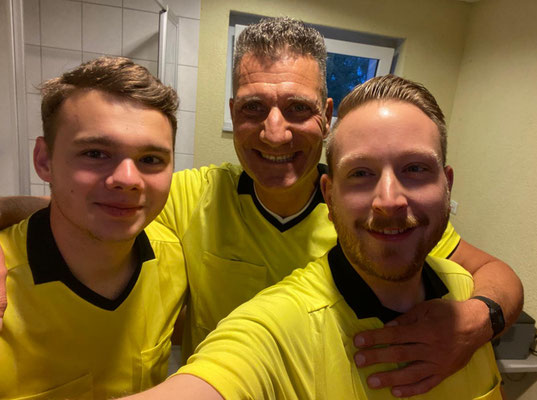 Eckhardt, Henge,Spies