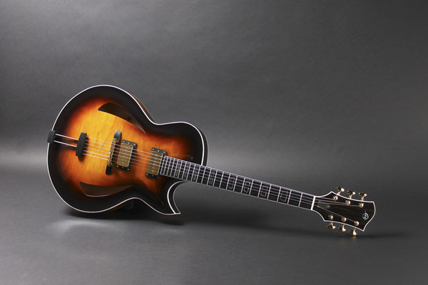Montreux Model Archtop, 2017