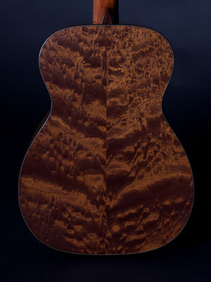 Curly Mahogany 00-Model, 2013