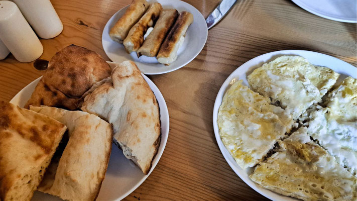 Georgisches Frühstück