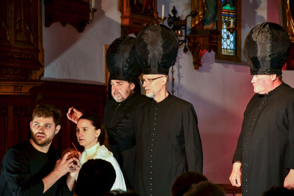 Die Hohenpriester (Foto: Penzendorfer)