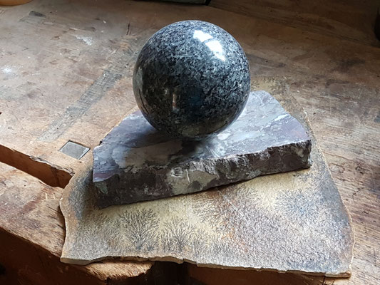 Polierte Steinkugeln Marmorplatten Stein Und Garten Wilderswil