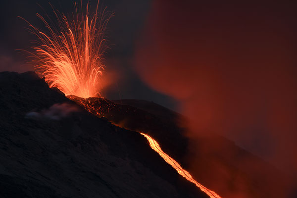 Vulkan  Stromboli  "Tobilafotografie"  Toni Bischof Ladir