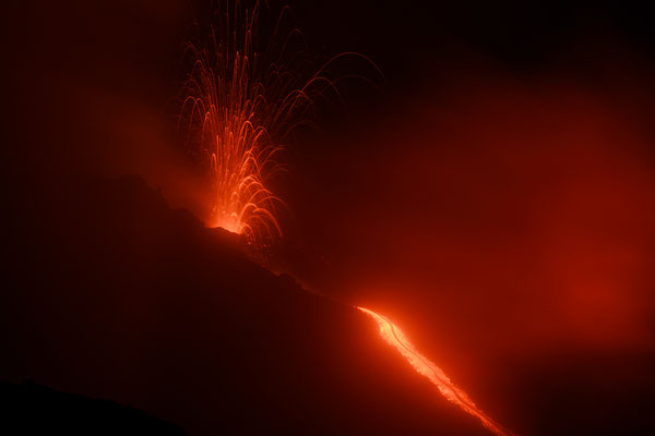 Vulkan  Stromboli  "Tobilafotografie"  Toni Bischof Ladir