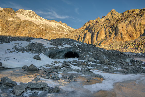 Gletschereishöhle "Klein aber fein..."  NDS7680-1-20211018-Eishöhlen-Tiefengletscher-HDR16 ,  Tobilafotografie  Toni Bischof Ladir