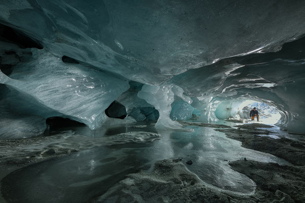 Gletschereishöhle "Was für ein faszinierender Einblick..."  Tobilafoto  Toni Bischof Ladir