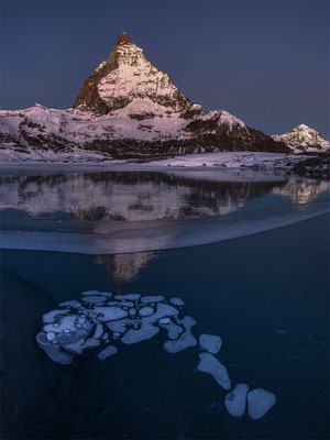 "Blick auf das Matterhorn"  20241116-Trockener-Steg-Matterhorn-PANO-1-1  Tobilafotografie Toni Bischof, Ladir