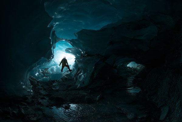 18.5.2021... "Die Blaue Grotte"  Gletschereis-Höhle Schweiz Tobilafotografie  Toni Bischof, Ladir