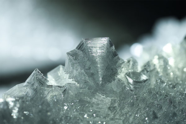 "Die Kristallgrotte im Gletscher" ,  20250214-Gletscherhöhle-Wittenwasseren-Stack-19-3  ,  Tobilafotografie Toni Bischof, Ladir
