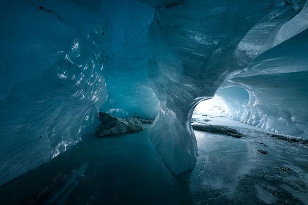 Gletschereishöhle "Welt in Blau..."   Tobilafoto  Toni Bischof Ladir