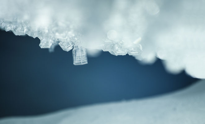 "Die Kristallgrotte im Gletscher" ,  20250214-Gletscherhöhle-Wittenwasseren-DSC_4695  ,  Tobilafotografie Toni Bischof, Ladir