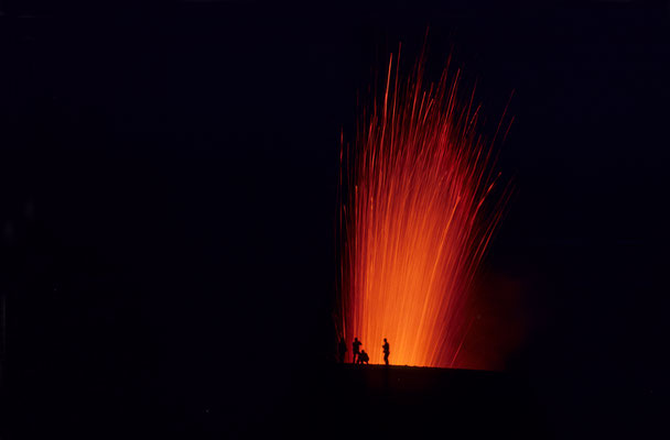 Vulkaneruption Stromboli  "Tobilafotografie"  Toni Bischof Ladir