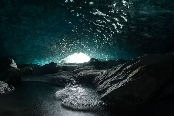 "1000 jährige Natur zerfliesst...6.5.2021"  Tobilafoto Toni Bischof, Ladir