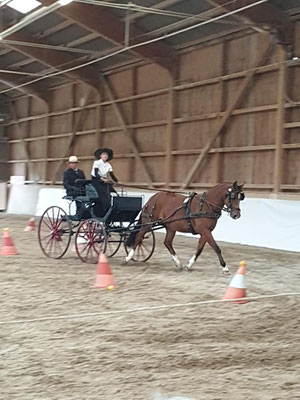 Maya Gander mit der 6jährigen Helia von Wartenstein