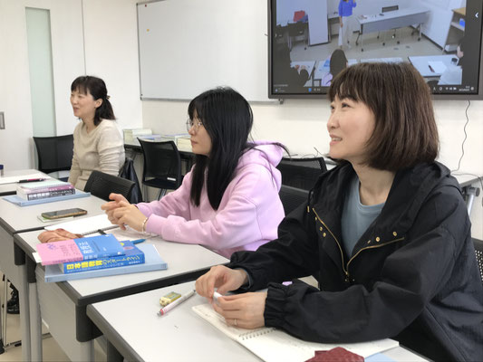 日本語教師養成講座の受講生たち