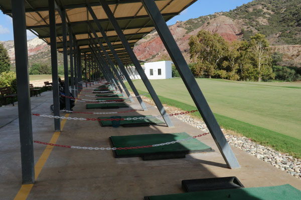 SECRET VALLEY GOLF Driving Range Abschläge