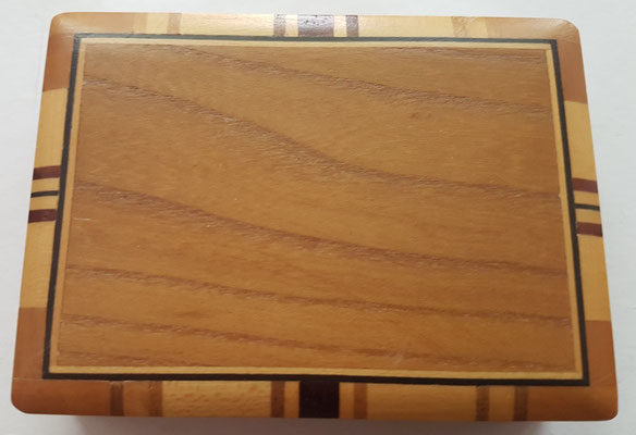 Holzschatulle