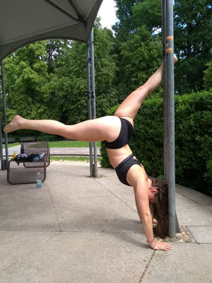 Handstand Bow and Arrow