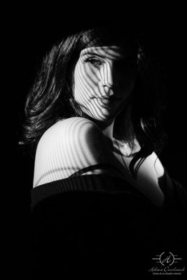 Femme, portrait noir et blanc artistique