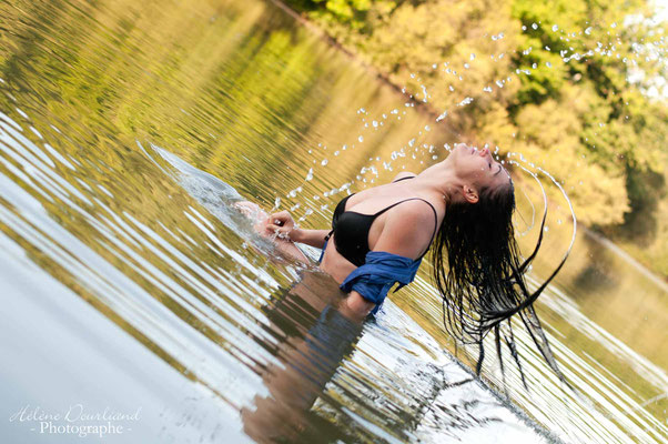 shooting photo femme en extérieur dans l'eau Rambouillet Yvelines