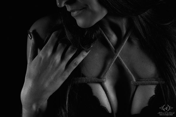Expressions de Lien : Séance Photo Shibari Émotionnelle