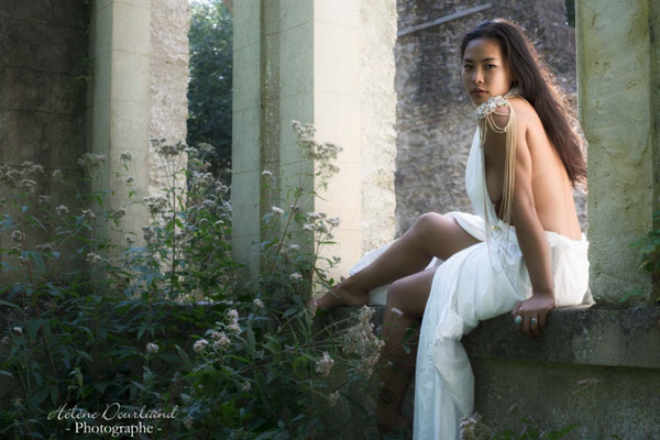 shooting photo femme solo en extérieur Yvelines