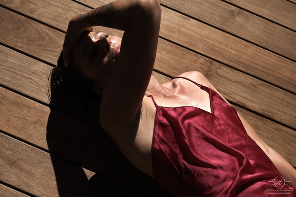 Femme seule : Portraits extérieurs