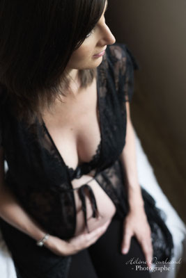 Photographe réalise photo grossesse boudoir dans les Yvelines