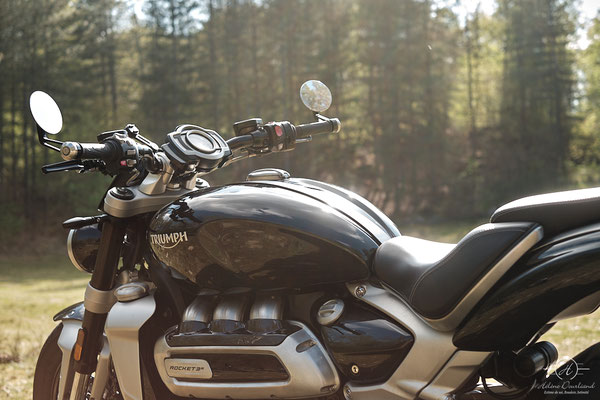 shooting moto triumph rocket en vallée de chevreuse