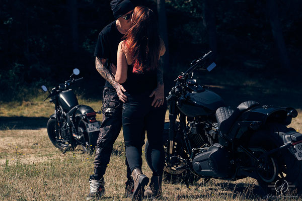 séance photo en moto en couple en IDF