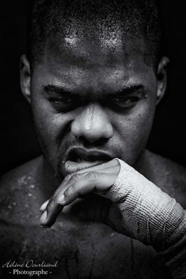 portrait homme boxer en studio