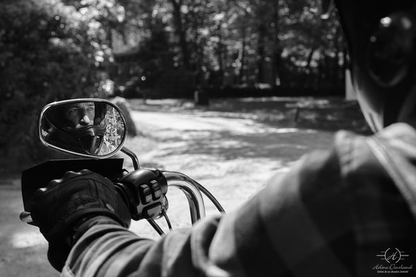 Vivez l'aventure avec un shooting photo moto en pleine nature