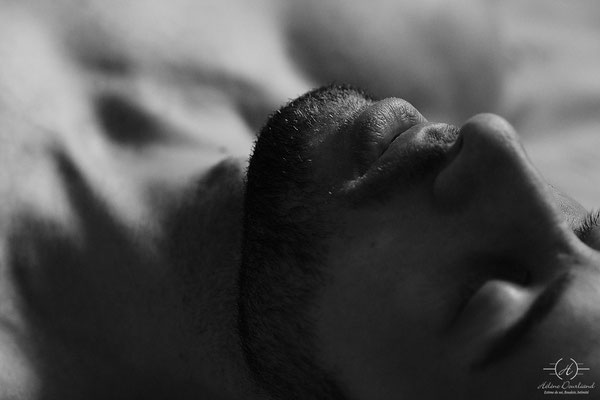 photographe spécialisée en boudoir masculin