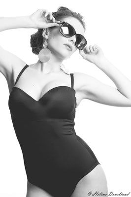 idée shooting photo femme pin up en noir et blanc