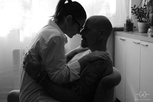 portrait de couple en noir et blanc près de Paris