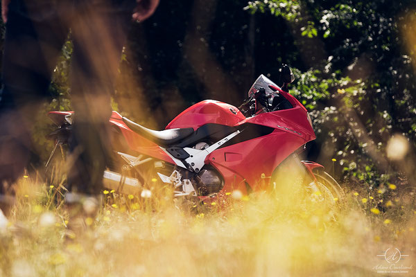 moto vfr en shooting photo