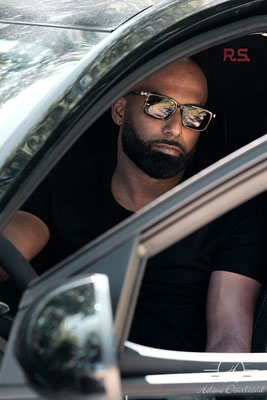 shooting homme avec sa voiture en Yvelines