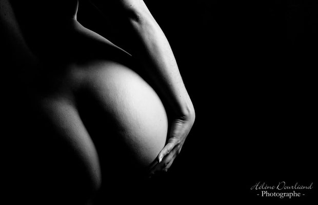 Capturer la Féminité: Séance Photo de Nu Artistique en Studio