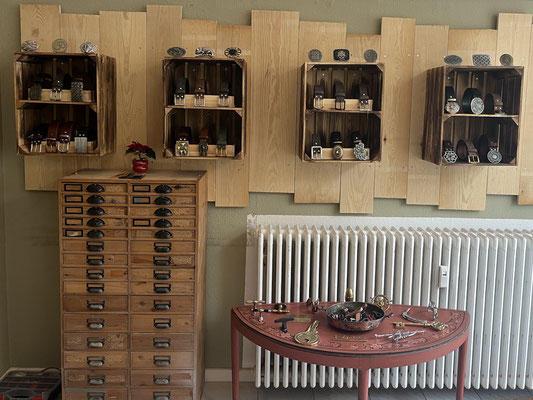Gürtel und Gürtelschnallen Showroom Berlin Schnallenkunst