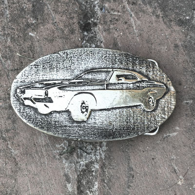 US Car Oldtimer als Gürtelschnalle / Buckle. Gefertigt im Sandgussverfahren aus Neusilber. schnallenkunst