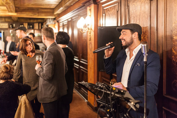 Hochzeitsfeier in der Osteria Maria Berlin