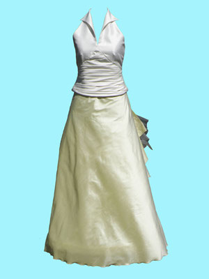 L'Atelier de Couture Nadine GRATACAP. Robe de mariée  Bustier baleiné drapé, col Hirondelle. 