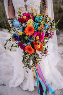 Bouquet de mariée coloré tendance 2024