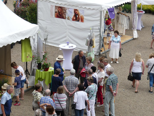 Gartentage Thedinghausen - Schloss Erbhof Foto Petra Schweim